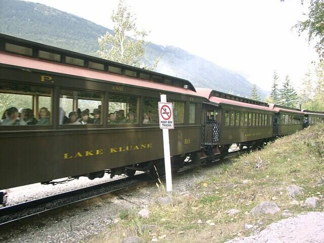 043-white-pass-train