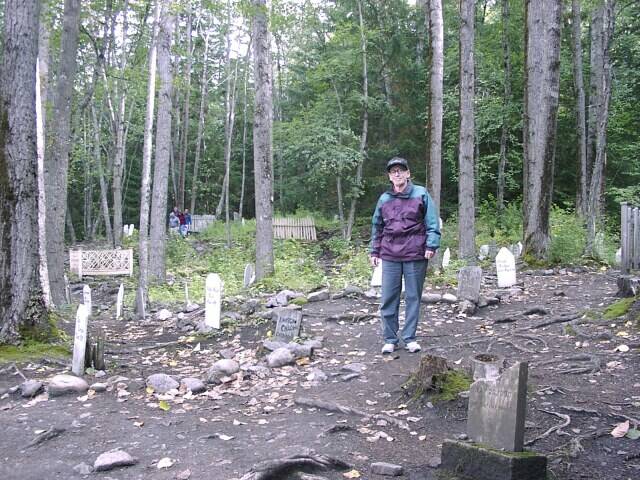 044-skagway-cemetery