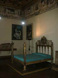 176-Pope's-room.jpg (18311 bytes)