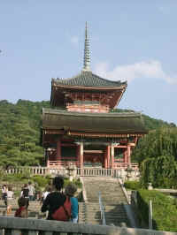 14-03-kiyomizu.jpg (57251 bytes)