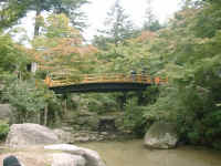 24-16-miyajima-bridge2.jpg (120049 bytes)