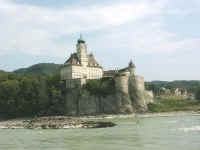 09-23-07_wachau6-schonbuhel.JPG (104138 bytes)