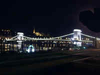 10-03-24_chain-bridge@night.JPG (105675 bytes)